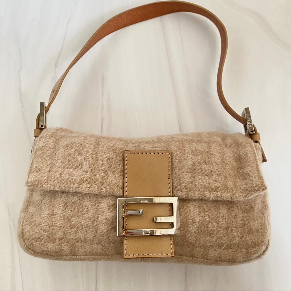 Fendi Zucca Baguette Shoulder Bag Beige Wool